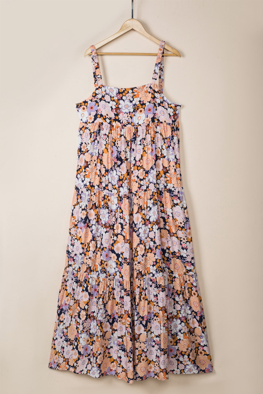 Robe d'été longue multicolore à imprimé floral et dos dégagé