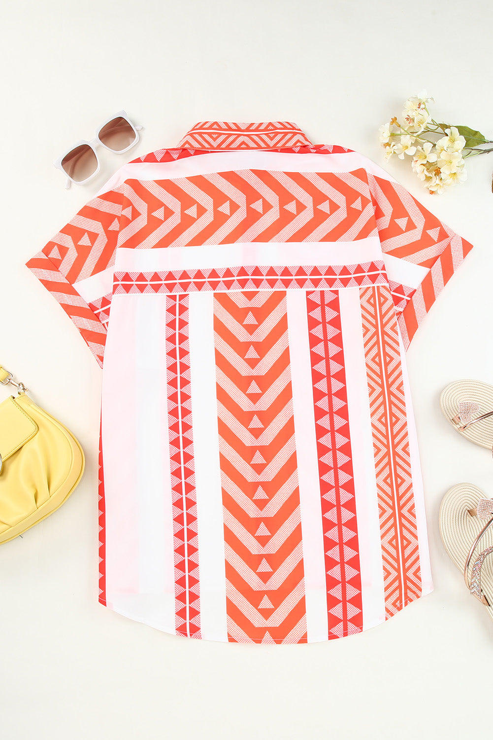 Geometric Striped Buttoned Short Sleeve Shirt