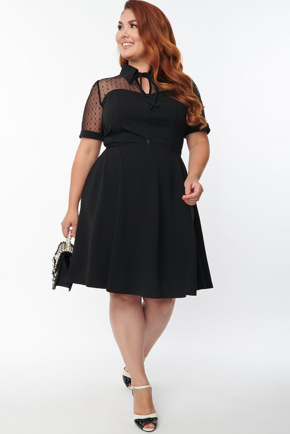 Robe évasée noire à col en maille et empiècement de grande taille