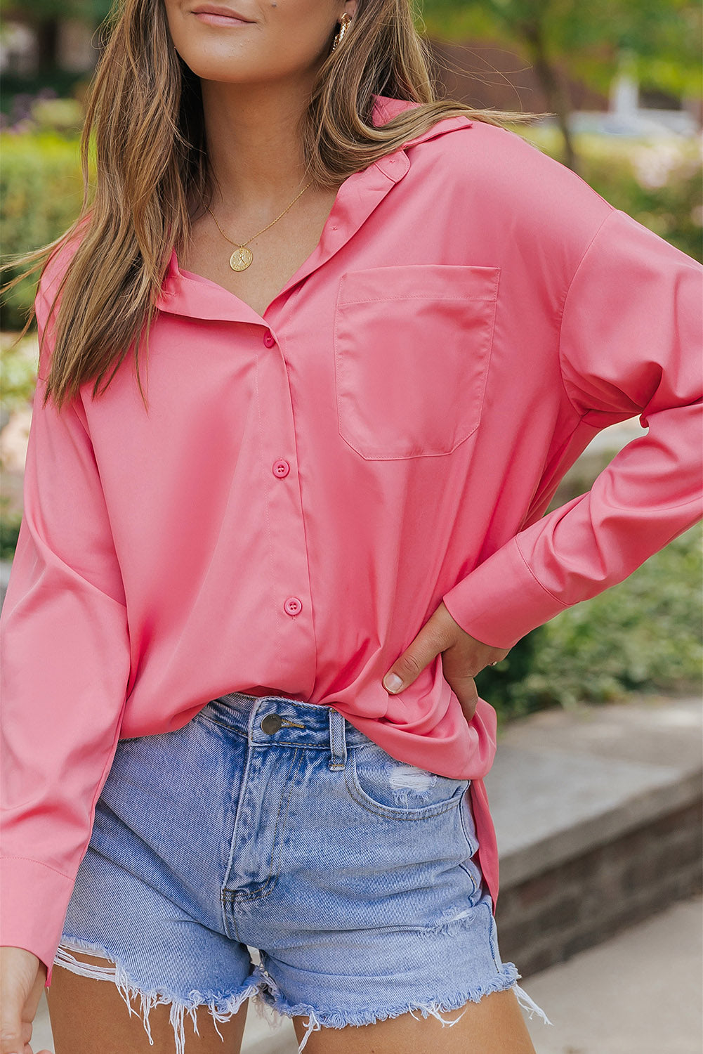 Chemise tunique surdimensionnée à manches longues de couleur unie rose