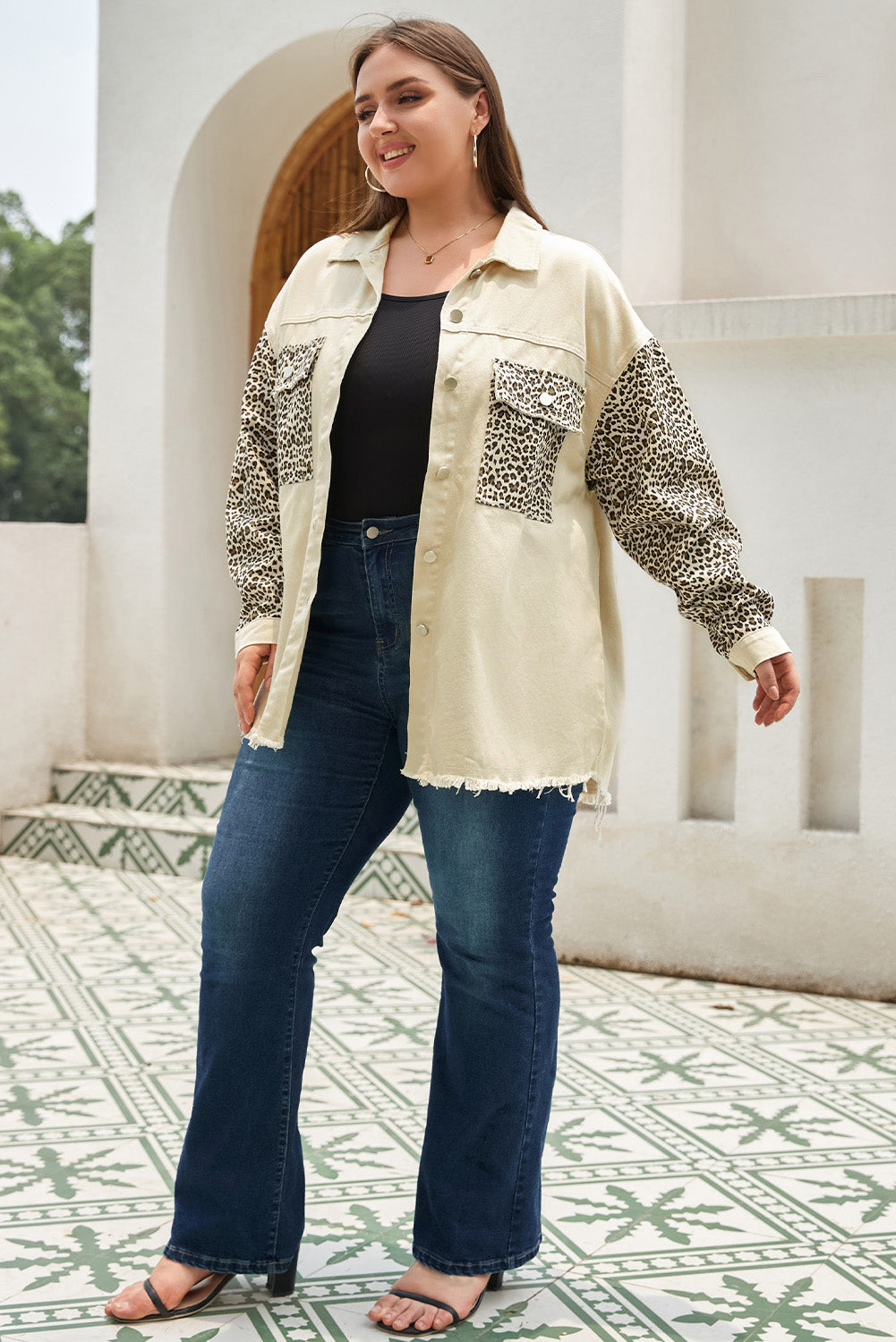 Plus Size Leopard Sleeve Raw Hem Denim Jacket