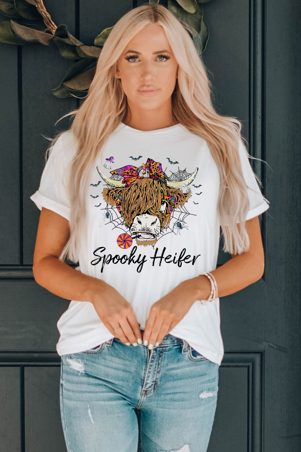 T-shirt blanc avec image de génisse effrayante pour Halloween