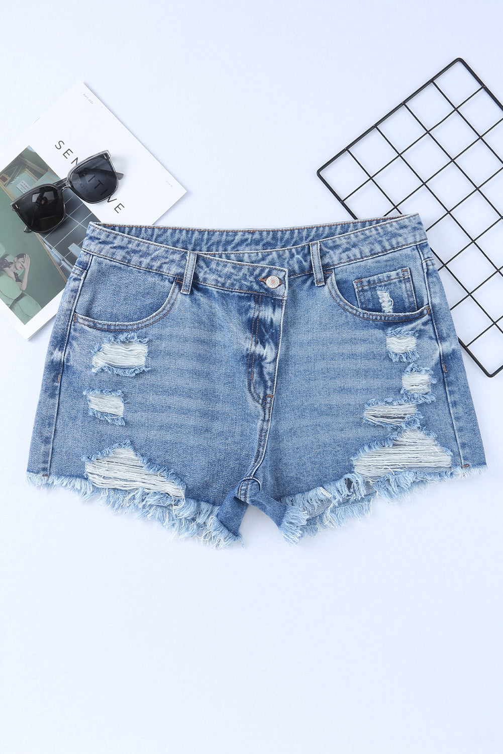 Short en jean taille haute croisé bleu ciel