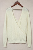 Pull en tricot beige à col en V et dos nu 