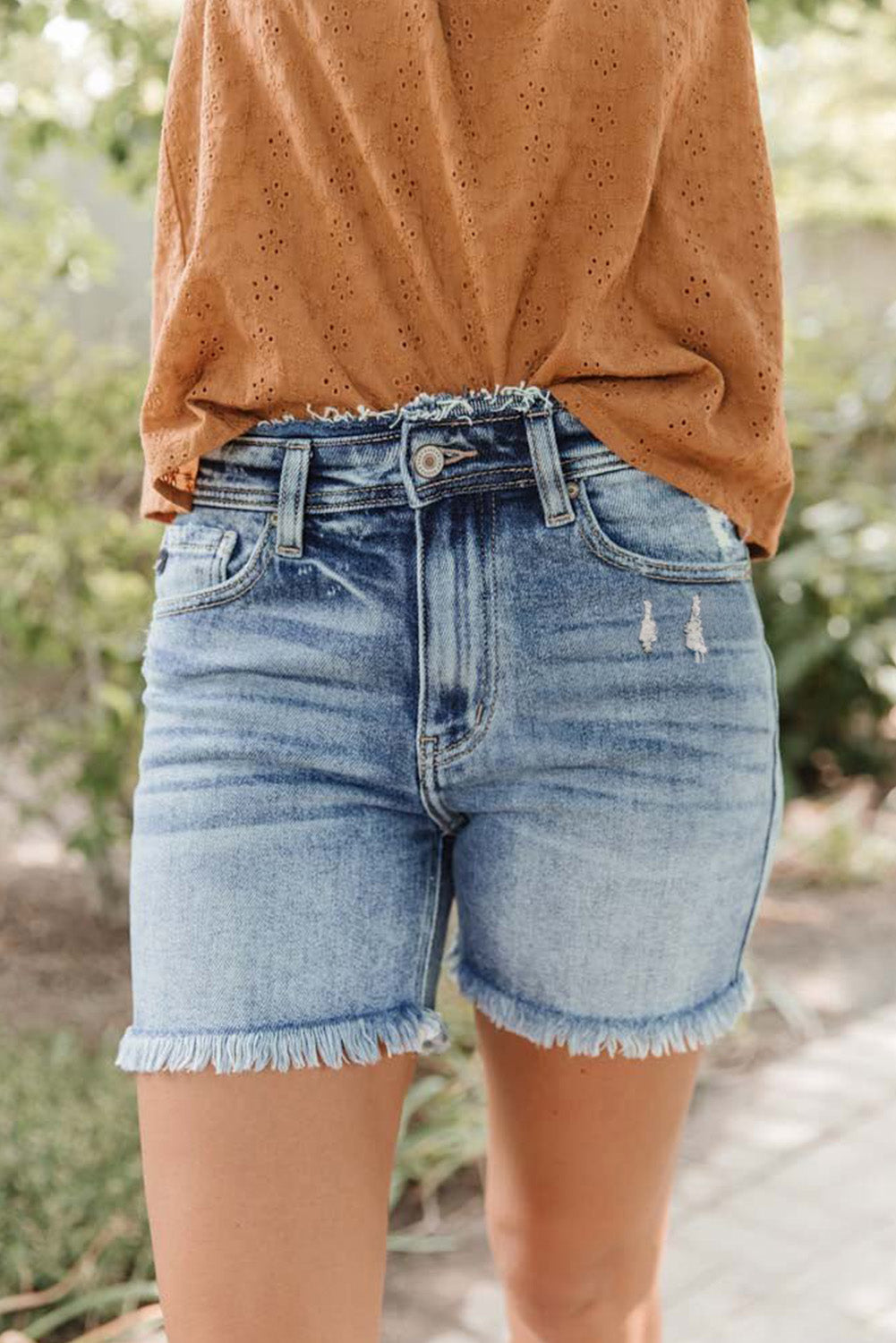 Retro High Waist Raw Hem Denim Shorts