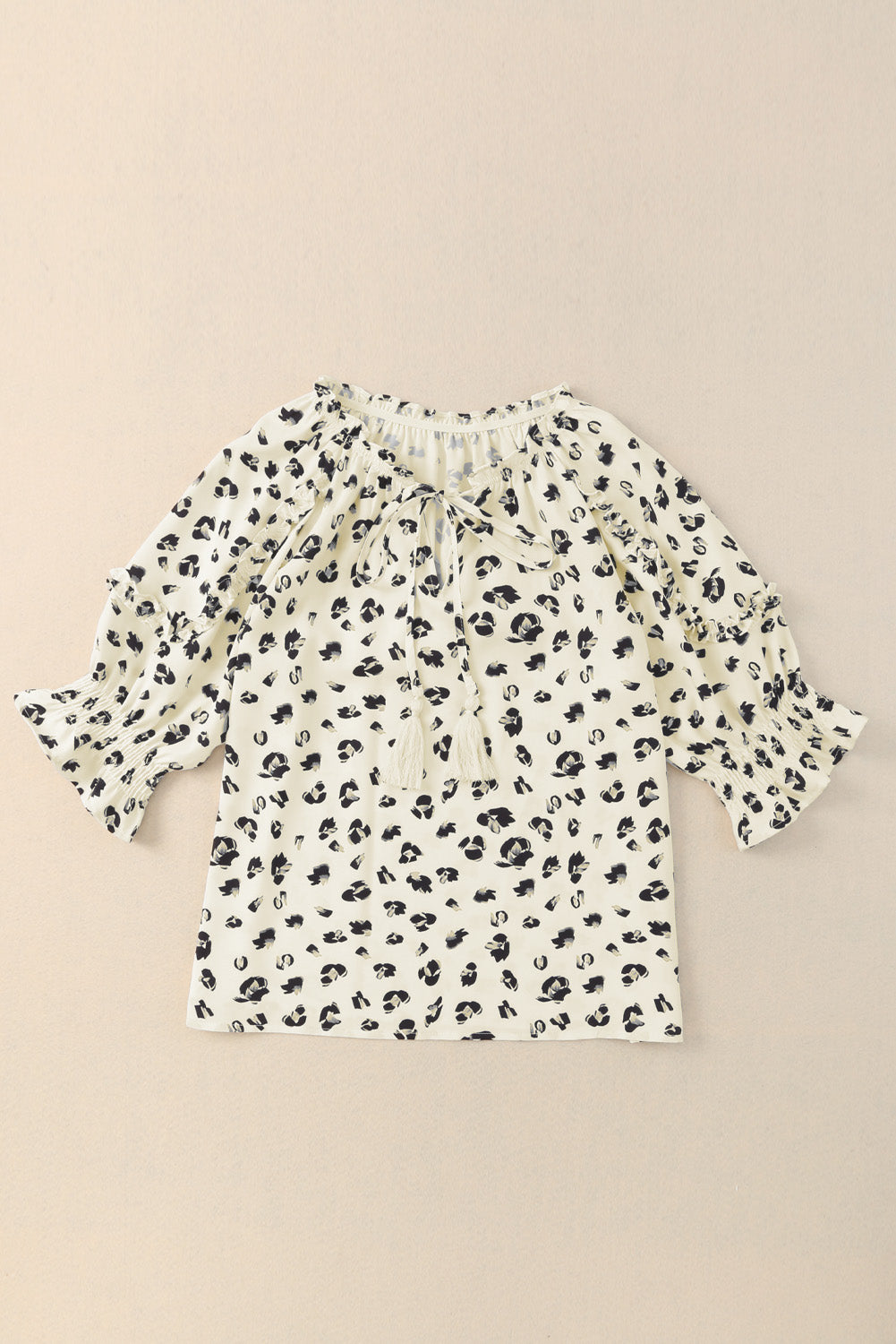 Blouse beige à manches mi-longues à volants et imprimé léopard avec lien à pompon 