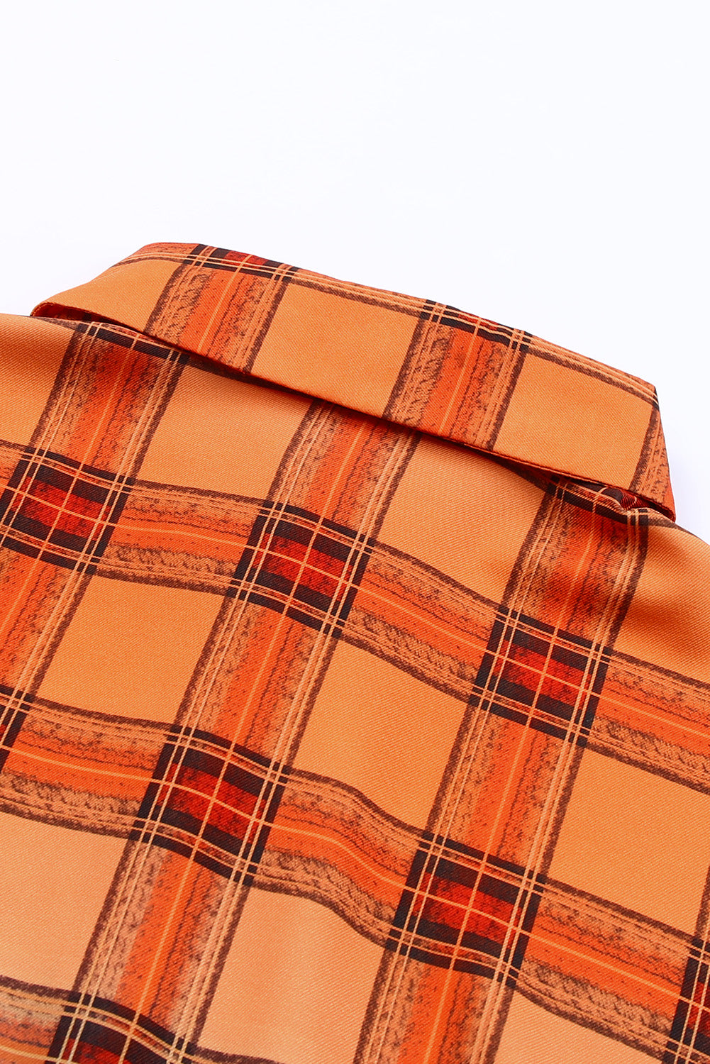 Robe chemise courte orange à carreaux dégradés boutonnée sur le devant