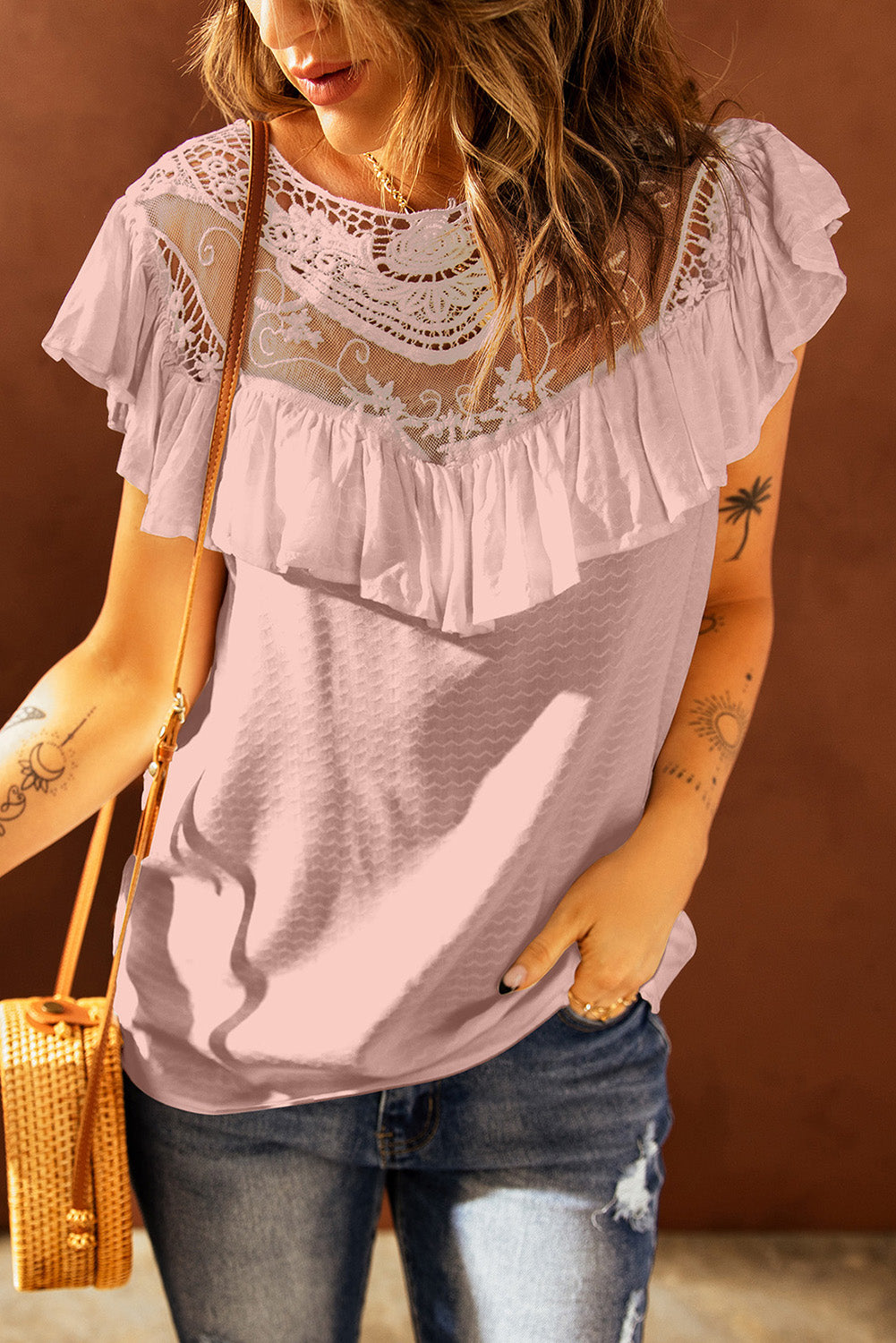 Lace Splicing Ruffled Short Sleeve T-shirt