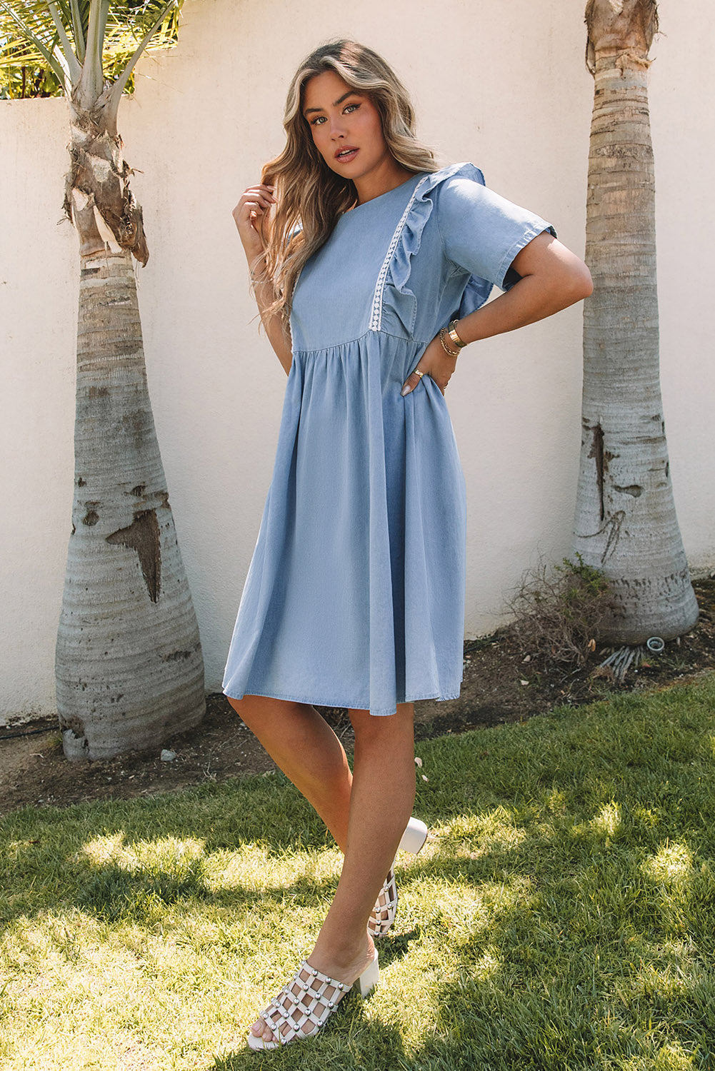 Robe midi en chambray à volants bleu ciel