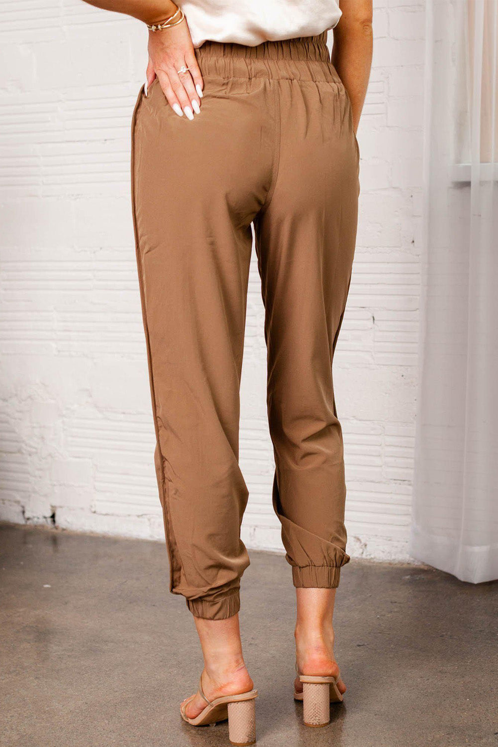 Pantalon de jogging taille haute élastique smocké kaki 