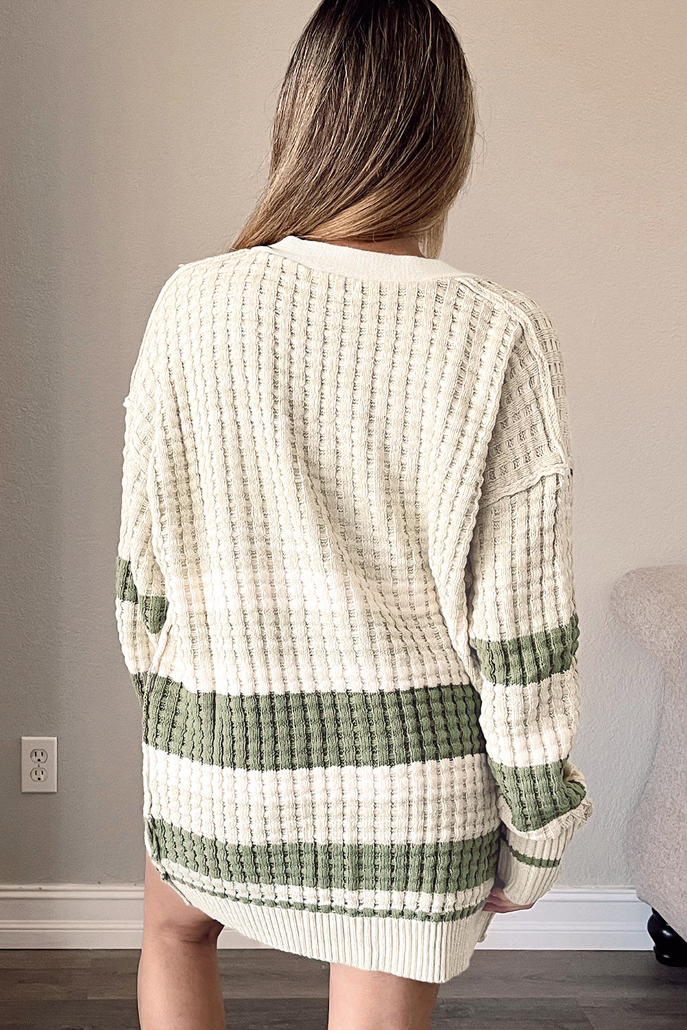 Green Colorblock Textured Knit Buttoned Cardigan