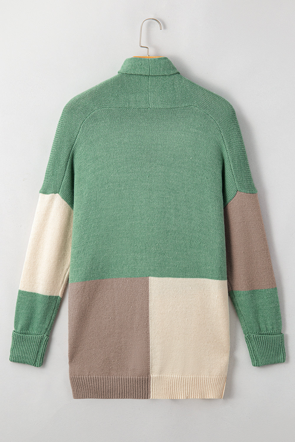 Cardigan épais drapé vert color block ouvert sur le devant