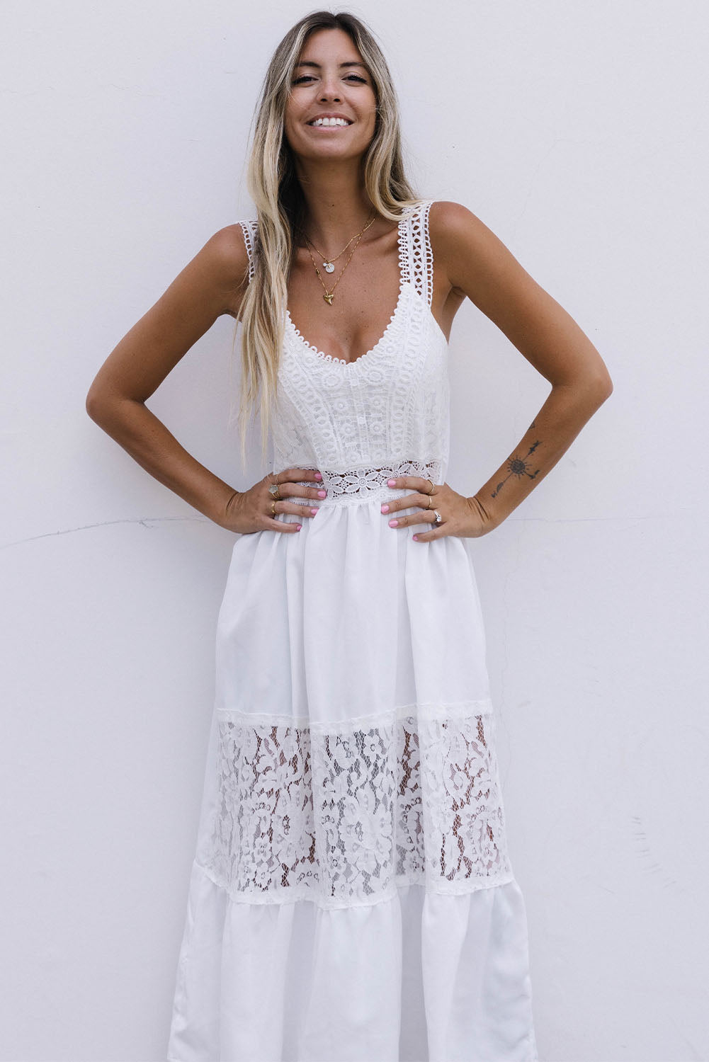 Floral Lace Tiered Patchwork Sleeveless Dress