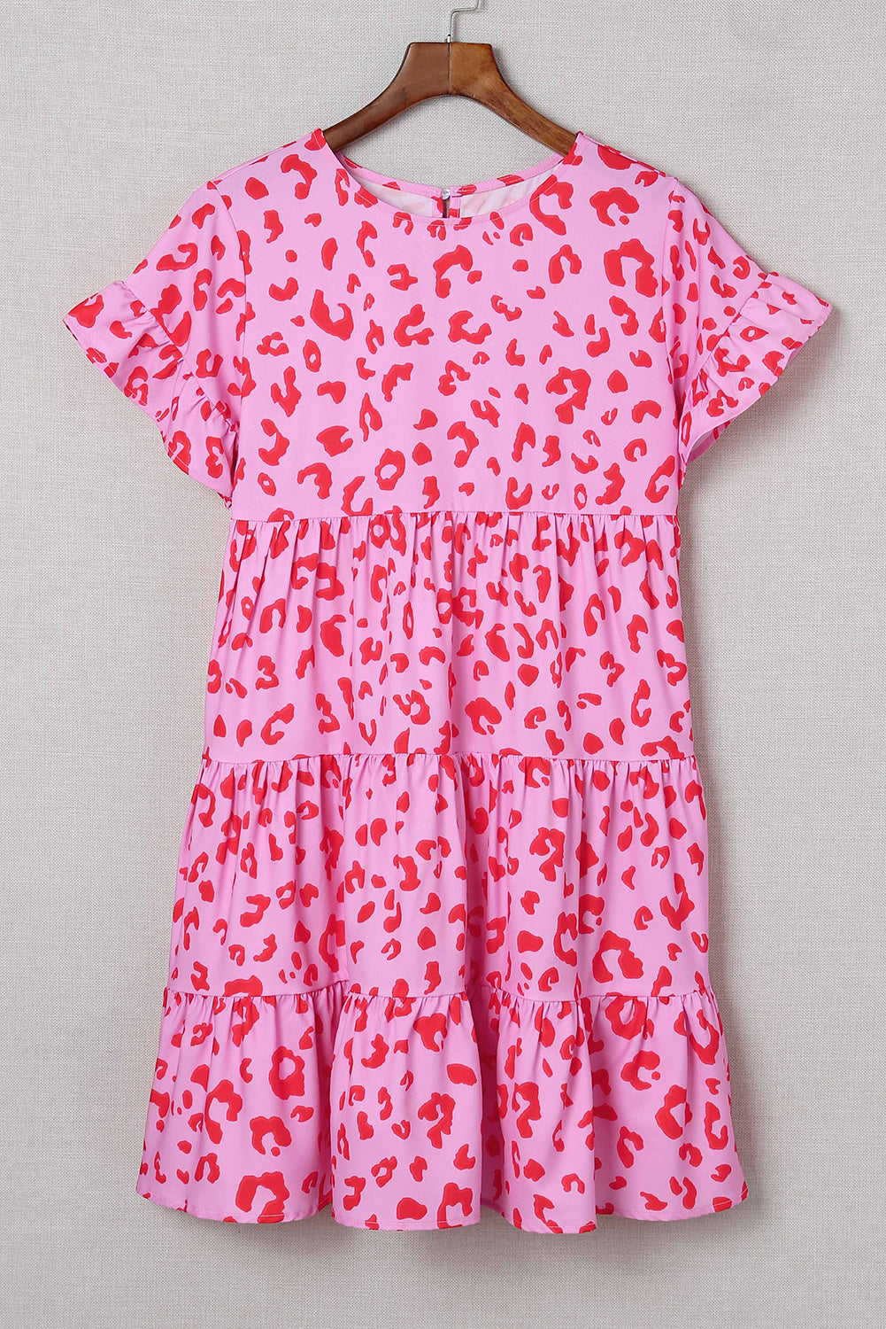 Robe à volants et manches courtes à imprimé léopard rose